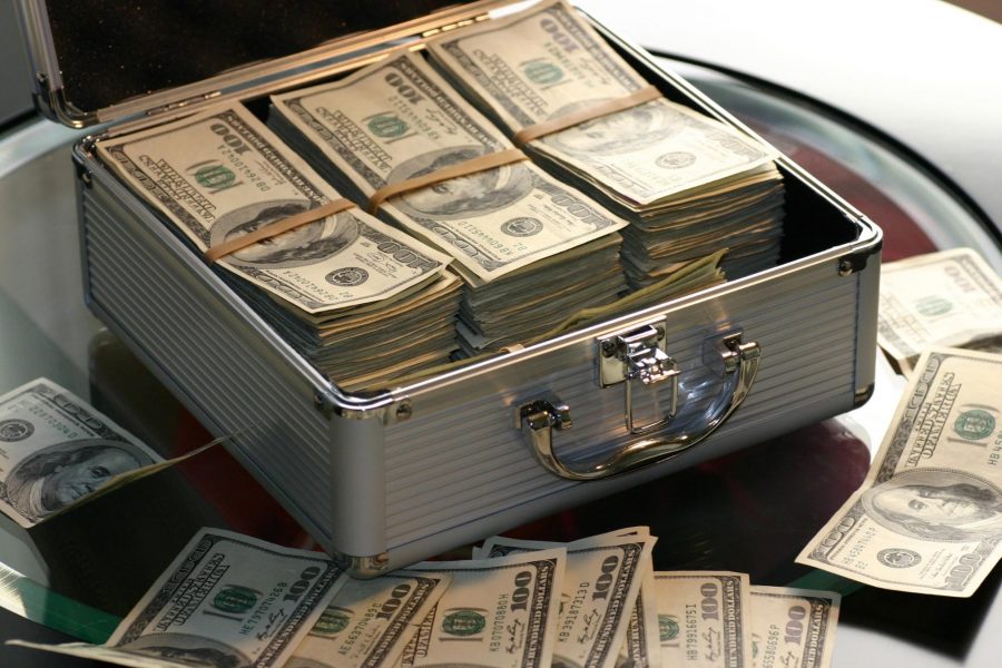 Picture of cash in a box