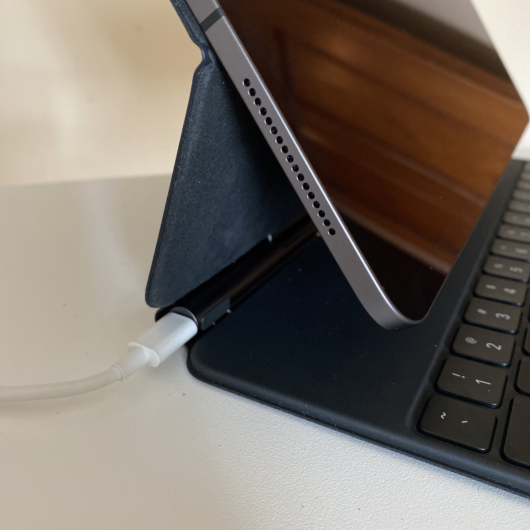 With the Trackpad-Equipped Magic Keyboard, You Can Use an iPad Pro