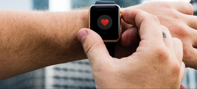 A heart icon on an Apple Watch.