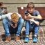 Als pleidooi voor openbare gezondheid verbiedt Frankrijk het gebruik van smartphones in scholen voor jongere leerlingen